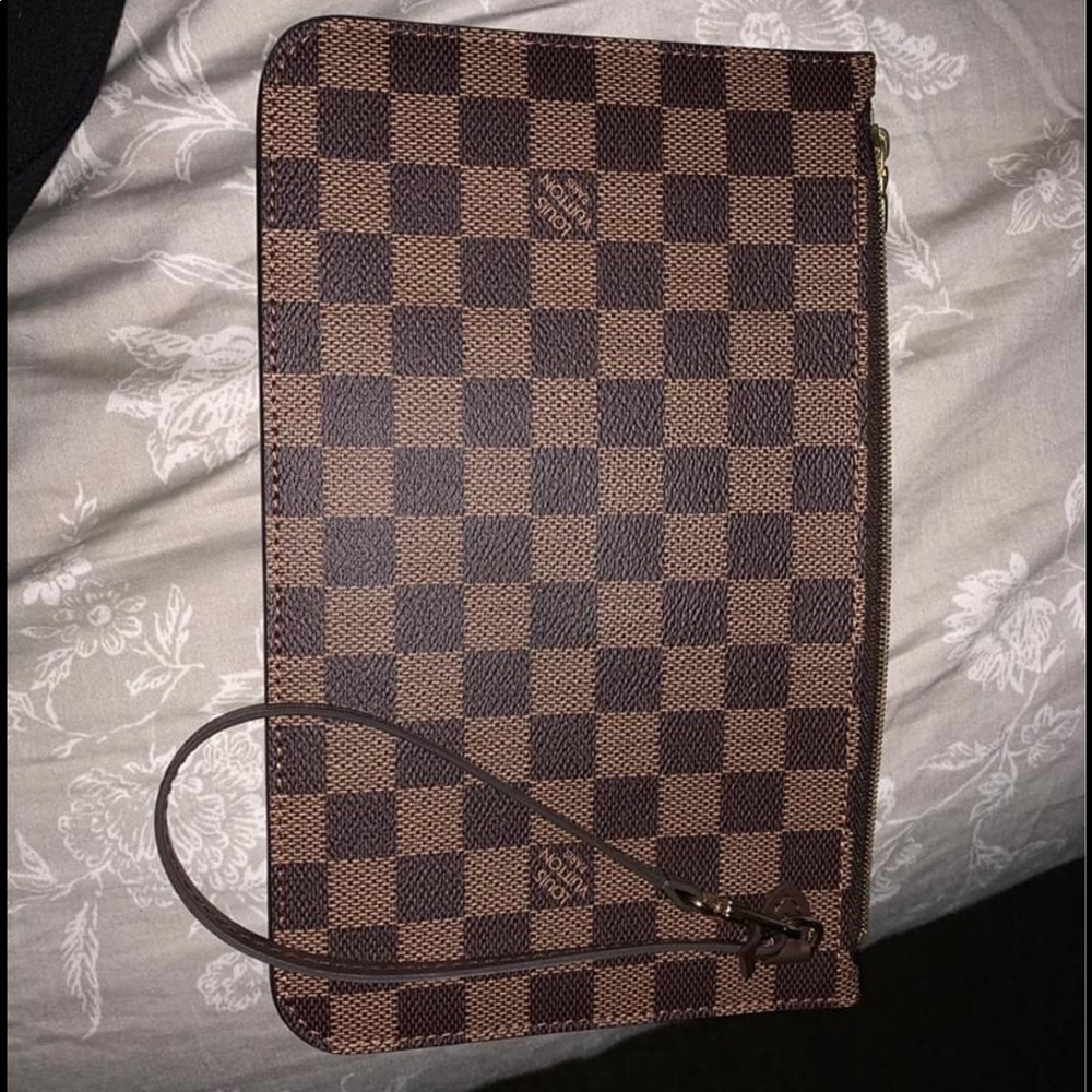 Louis Vuitton Neverfull Wristlet